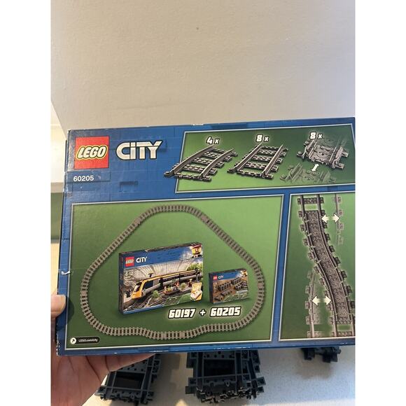 LEGO City Tracks 60205 Extension Accessory Set - Incomplete 7/20 - Picture 9 of 11